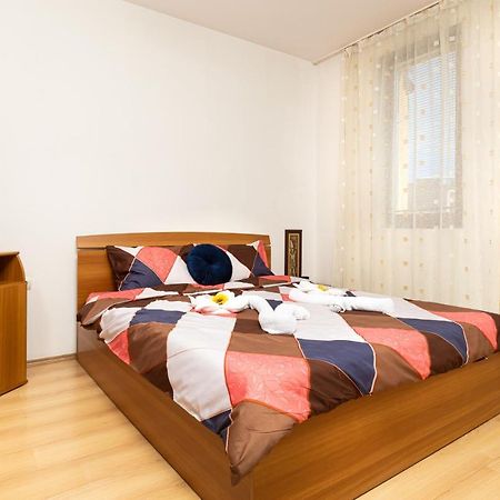 Lovely 1Bd Apartment Close To The Summer Theatre بلوفديف المظهر الخارجي الصورة