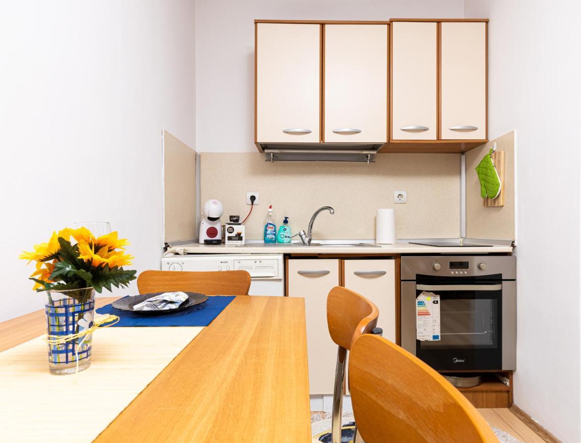 Lovely 1Bd Apartment Close To The Summer Theatre بلوفديف المظهر الخارجي الصورة