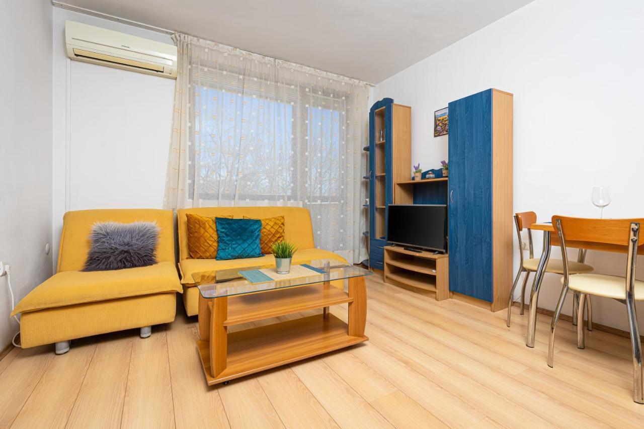 Lovely 1Bd Apartment Close To The Summer Theatre بلوفديف المظهر الخارجي الصورة